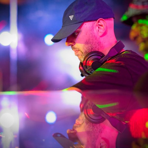 Pacific Voltage   Saulara (Medrars Uaphus)